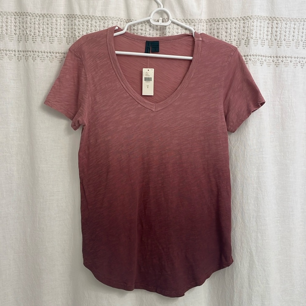 NWT Left of Center Anthropologie Short Sleeve Top - Size S- Rose/Burgundy